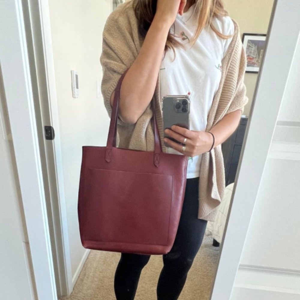 The Zip-Top Medium Transport Tote